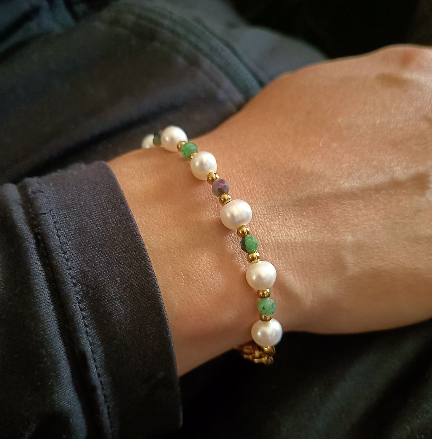 Pulseira Dunne - em pérolas naturais e aço inoxidável