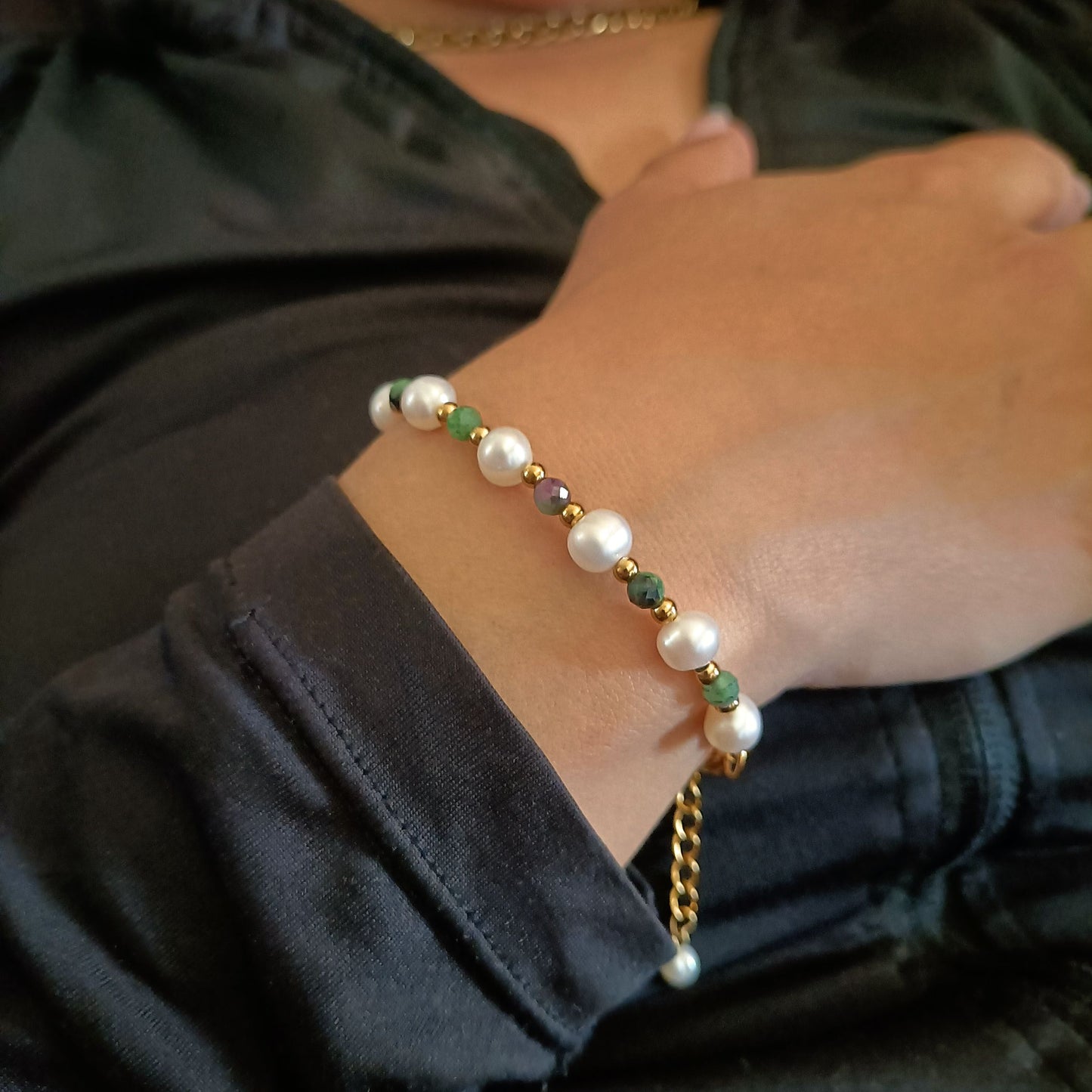 Pulseira Dunne - em pérolas naturais e aço inoxidável