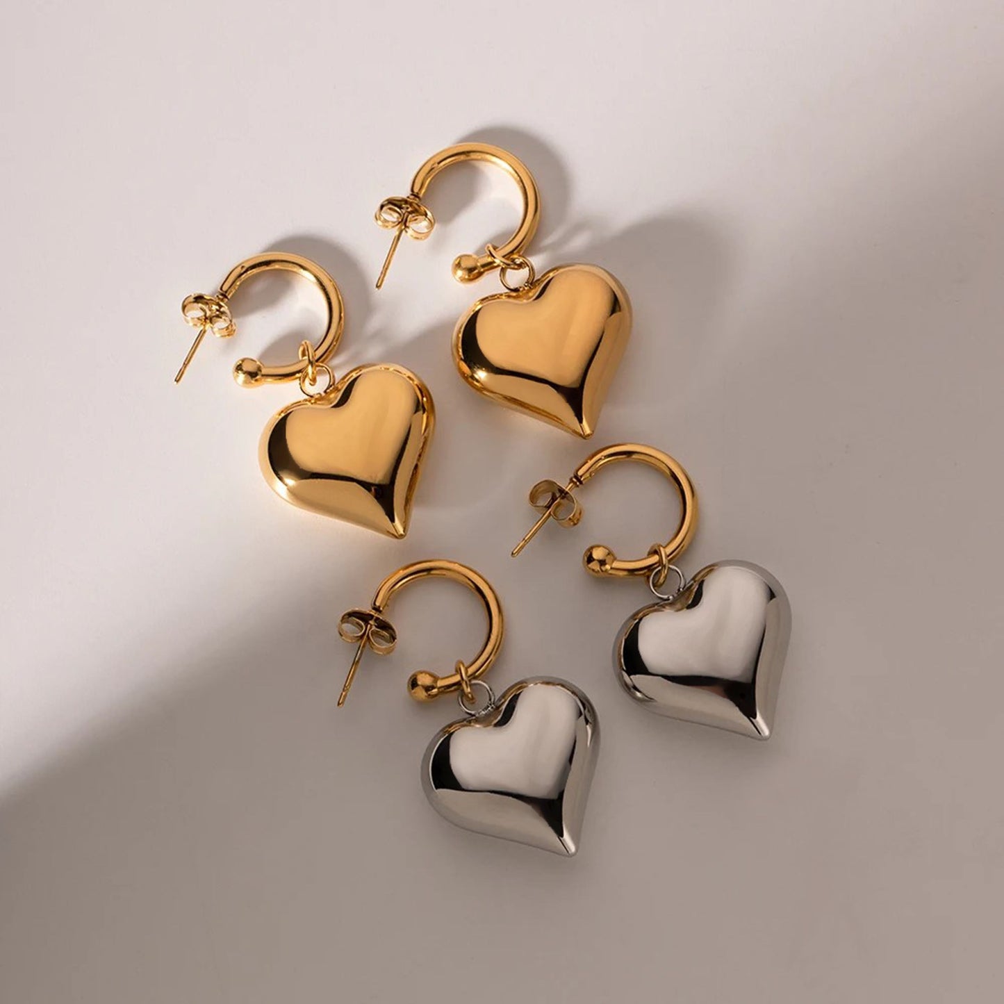 Brincos Corazón de Oro - em aço inoxidável