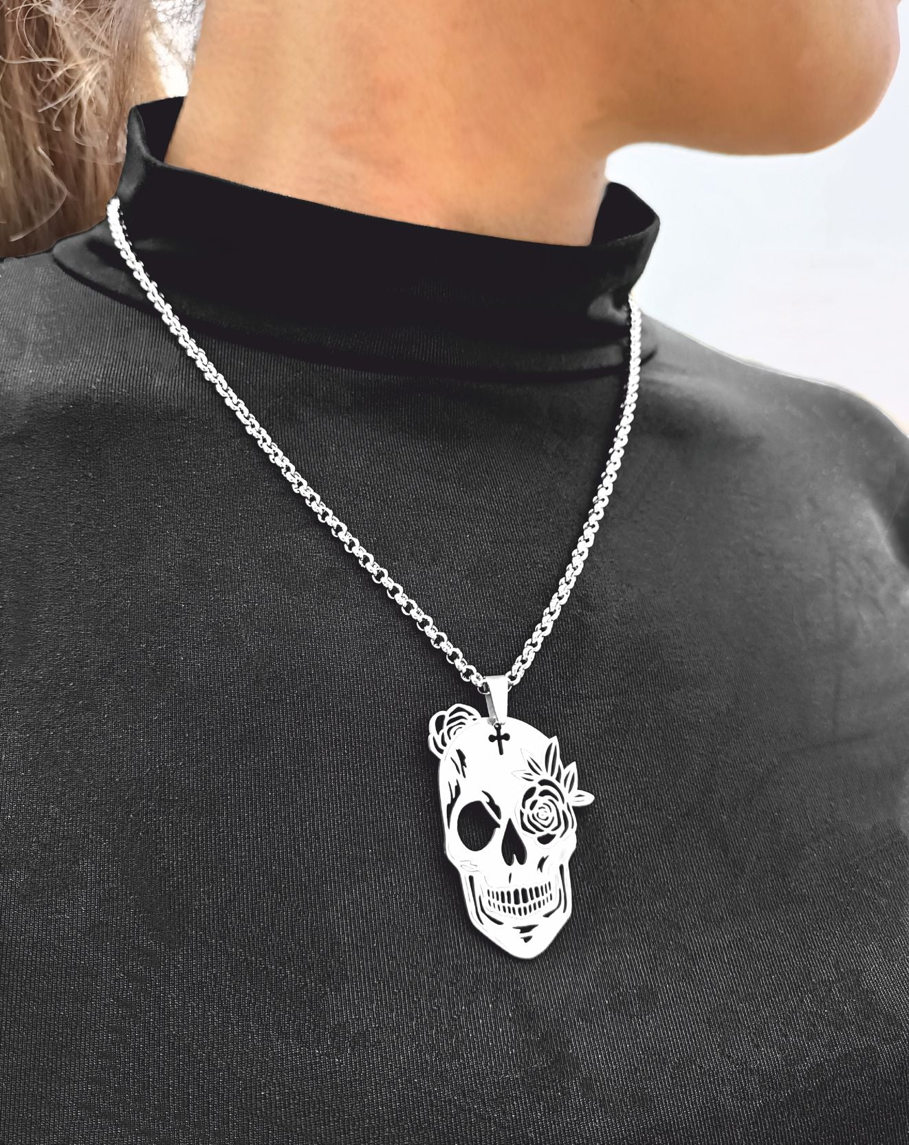 Colar Skull - em aço inoxidável