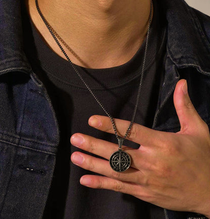 Colar Vintage Compass - em aço inoxidável