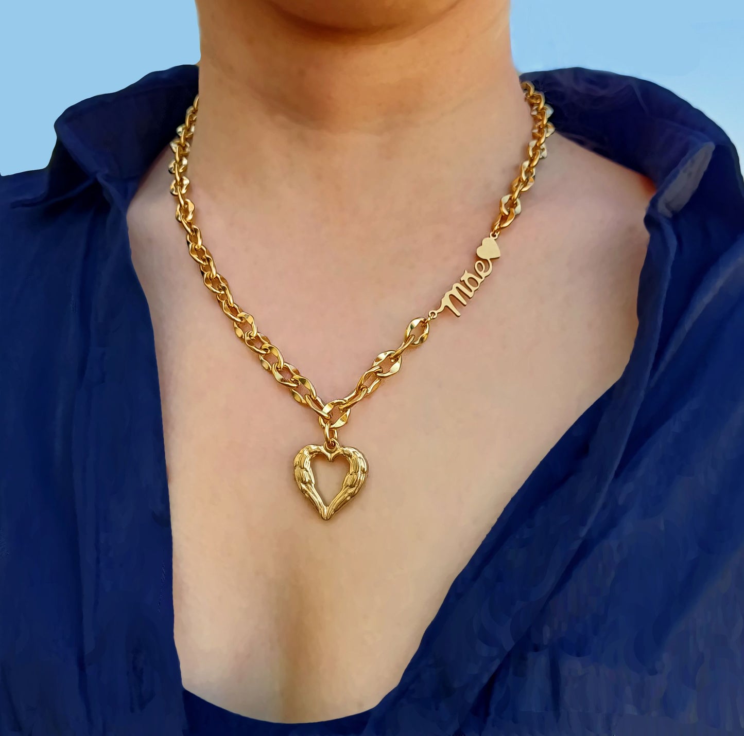 Colar Mother`s Heart - em aço inoxidável dourado