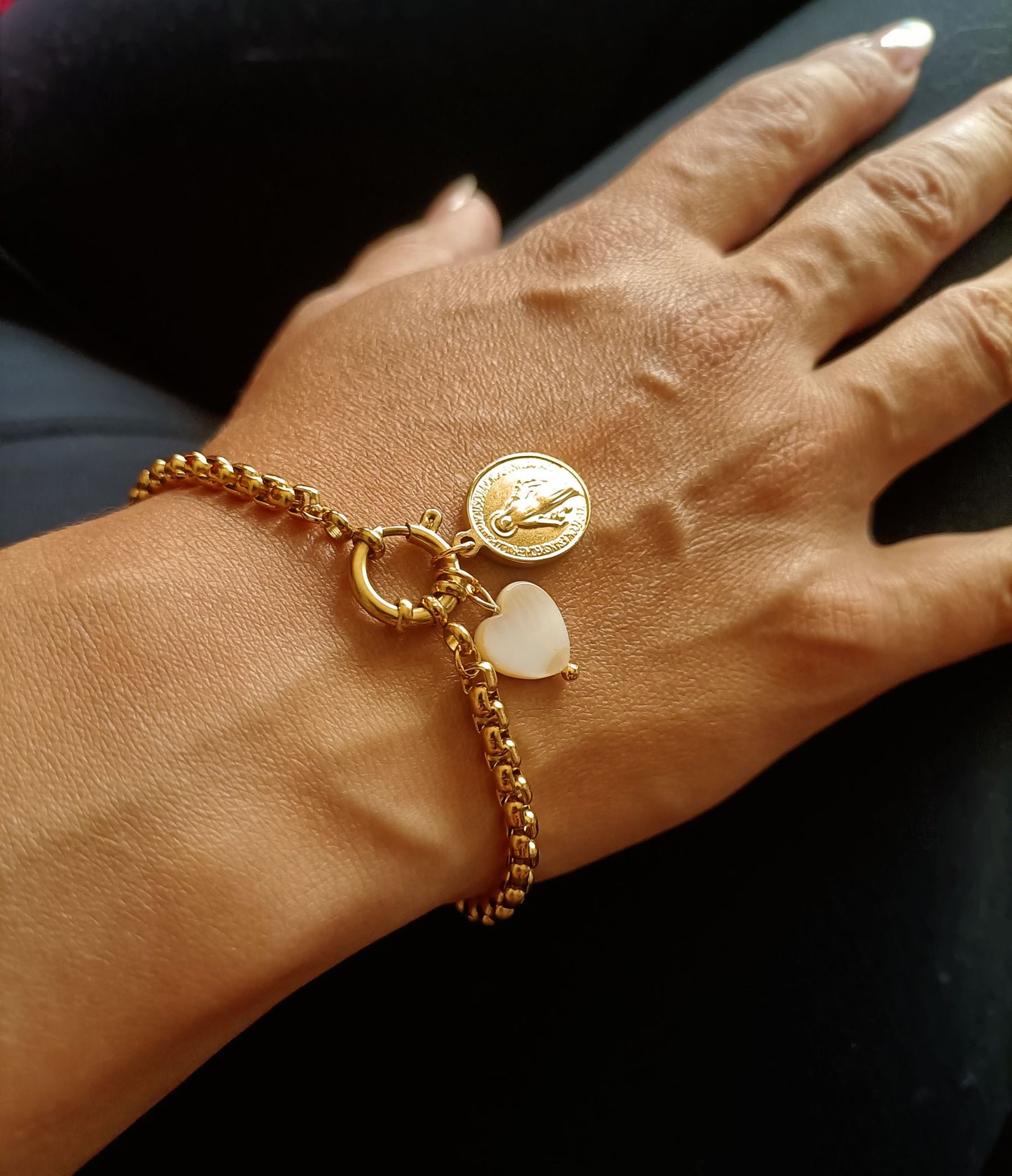 Pulseira Lady of Graces - em aço inoxidável dourado