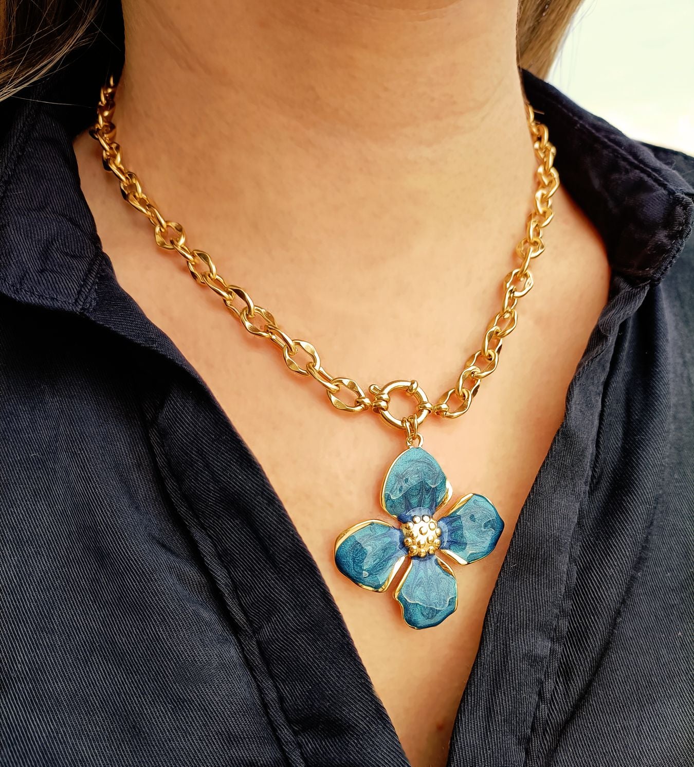 Colar Big Flower - em aço inoxidável