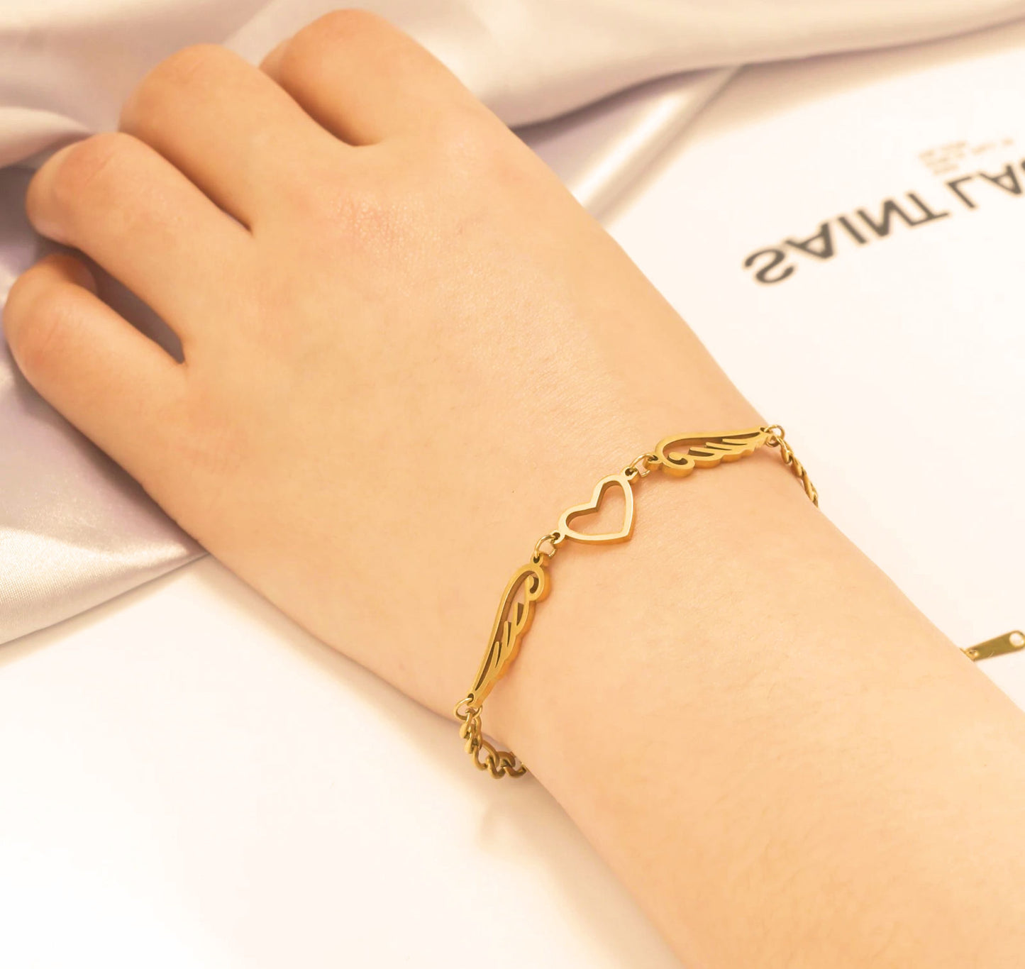 Pulseira Angel's Wings - em aço inoxidável dourado