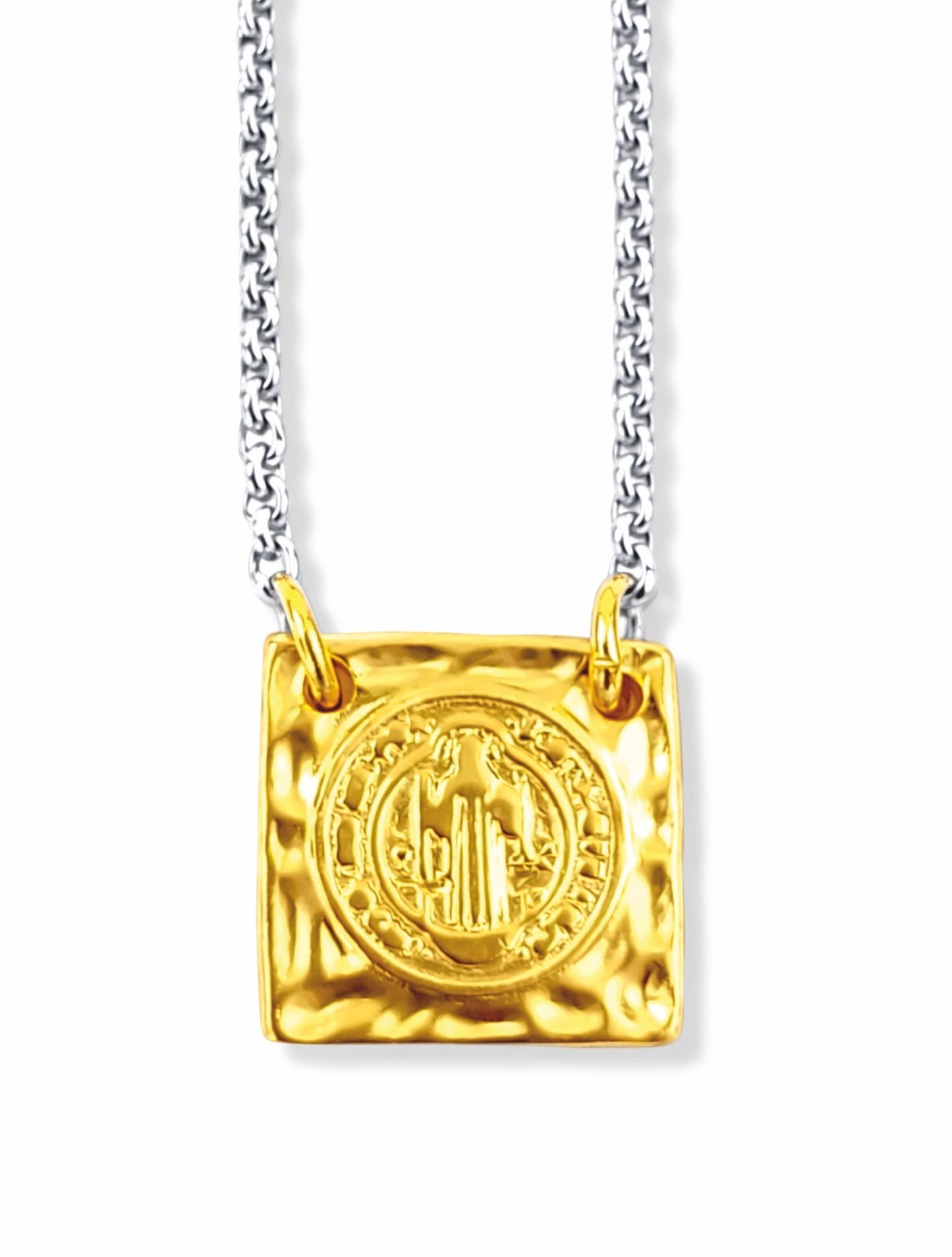 Escapulário St. Benedict`s - em aço inoxidável dourado