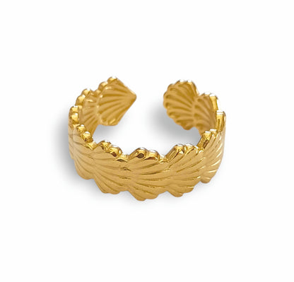 Anel Shells - em aço inoxidável dourado