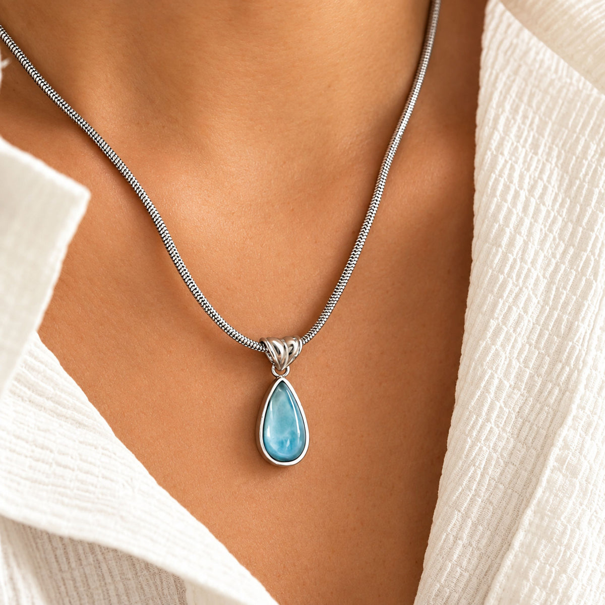 Colar Blue Drop - em aço inoxidável