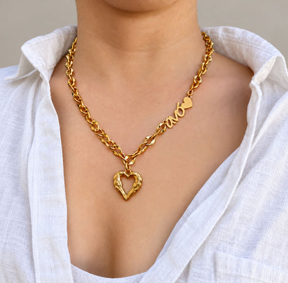 Colar Grandmother Heart - em aço inoxidável dourado