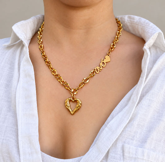 Colar Grandmother Heart - em aço inoxidável dourado