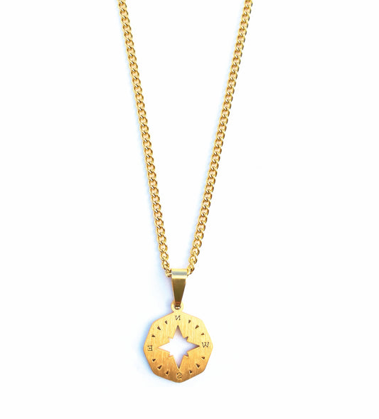 Colar Cardinal - em aço inoxidável dourado